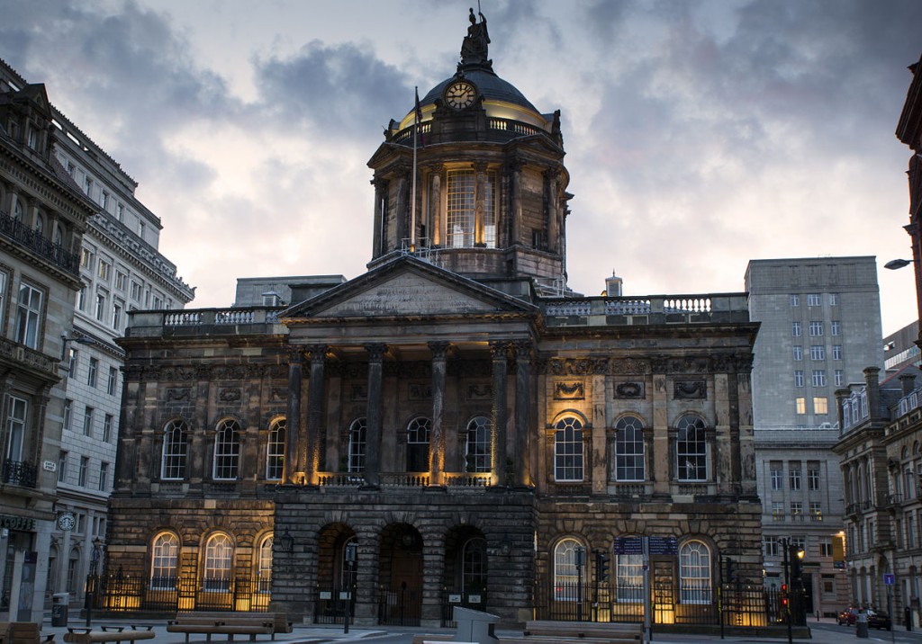 1200px-Liverpool_Townhall_(7684898060)